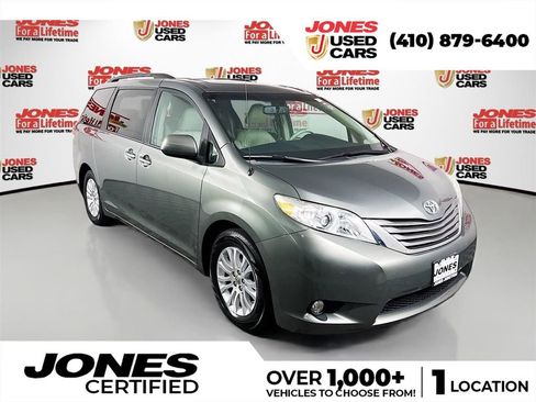 Used 2014 Toyota Sienna XLE w/ Entertainment Package FWD image 1