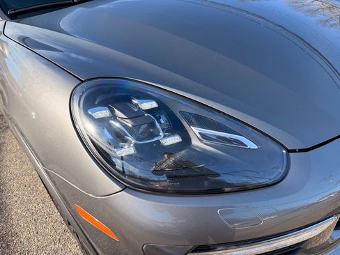 Used 2016 Porsche Cayenne GTS image 15