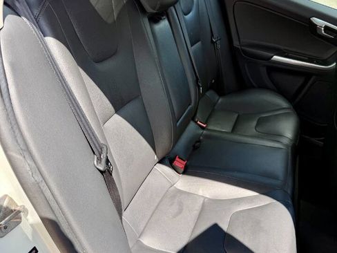 Used 2016 Volvo S60 T5 Premier image 19