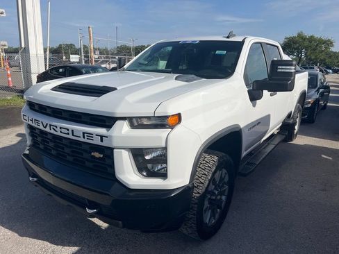 Used 2022 Chevrolet Silverado 2500 Custom w/ Custom Value Package AWD/4WD image 1