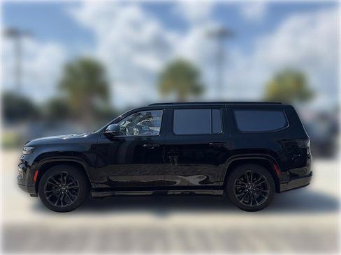 Used 2024 Jeep Grand Wagoneer Series II Obsidian w/ Quick Order Packagew 28T AWD/4WD image 5
