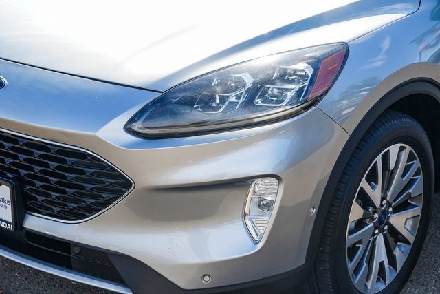 Used 2021 Ford Escape Titanium AWD/4WD image 10