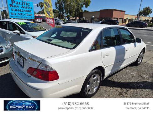 Used 2004 Toyota Avalon XLS FWD image 7