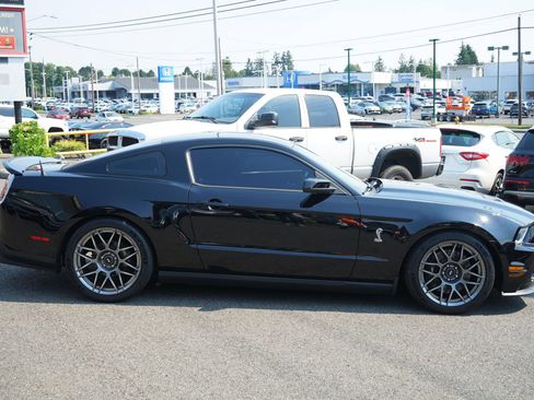 Used 2011 Ford Mustang Shelby GT500 w/ SVT Performance Pkg RWD image 6