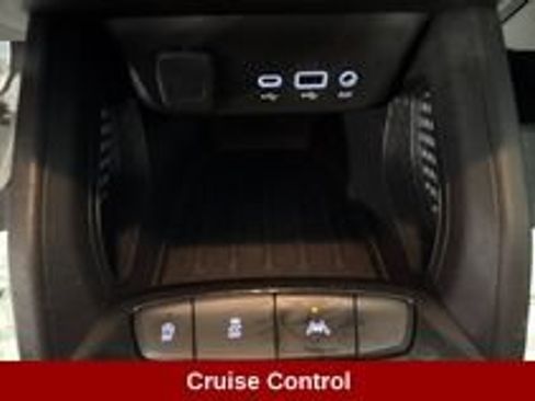 Used 2022 Chevrolet TrailBlazer LS FWD image 16