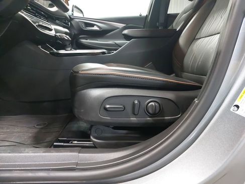 Used 2025 Buick Envista Preferred FWD image 29