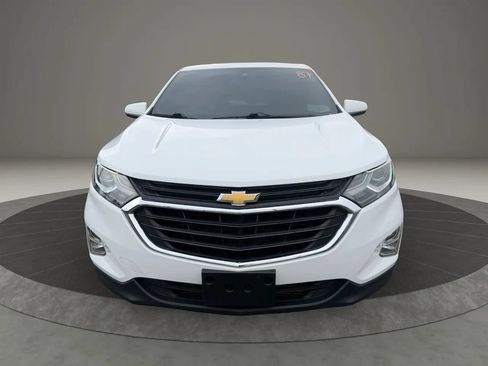 Used 2019 Chevrolet Equinox LT w/ Driver Convenience Package FWD image 2