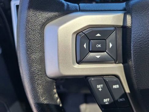 Used 2020 Ford F150 Lariat w/ Equipment Group 502A Luxury AWD/4WD image 20