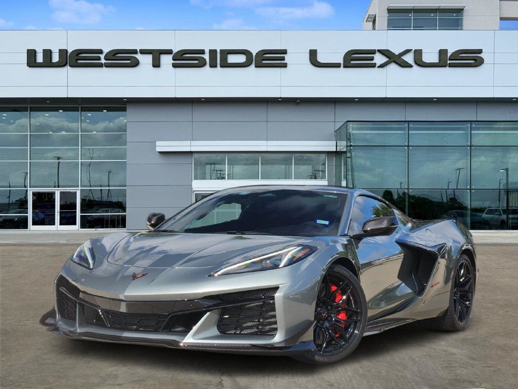 Used 2024 Chevrolet Corvette Z06 w/ Z07 Performance Package RWD image 1