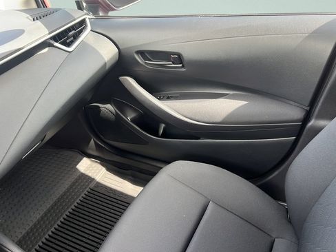Used 2024 Toyota Corolla LE FWD image 12