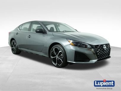Used 2025 Nissan Altima 2.5 SR