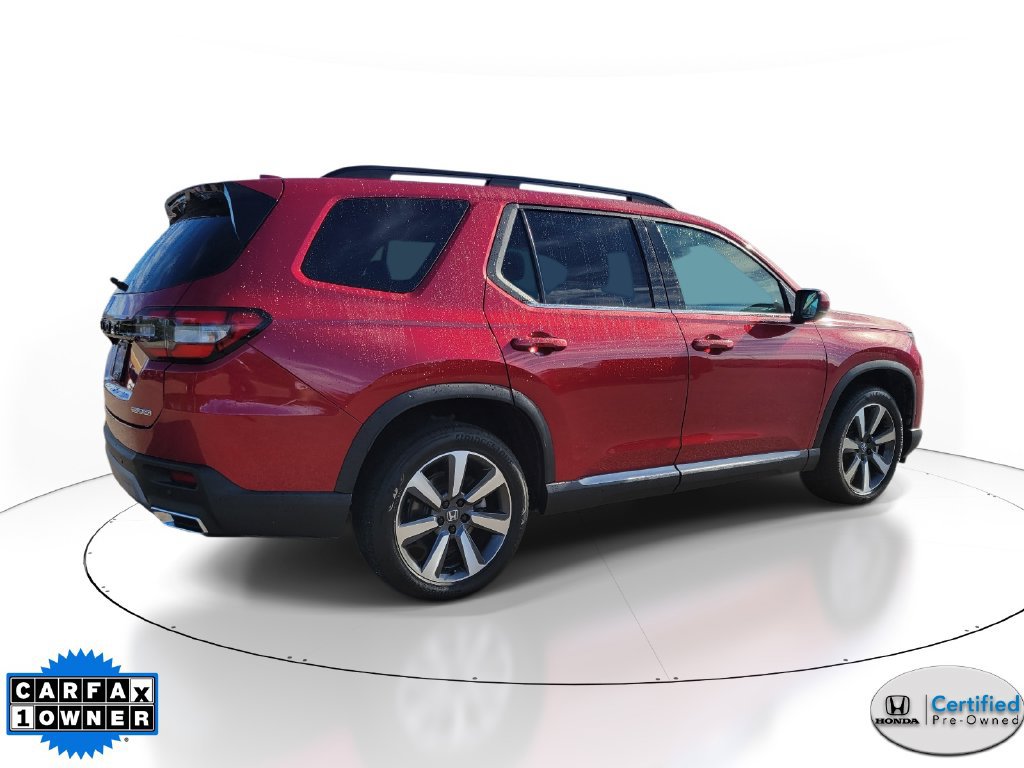 Certified 2024 Honda Pilot Touring image 4