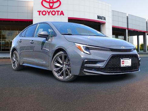 Used 2024 Toyota Corolla SE w/ SE Premium Package FWD image 1