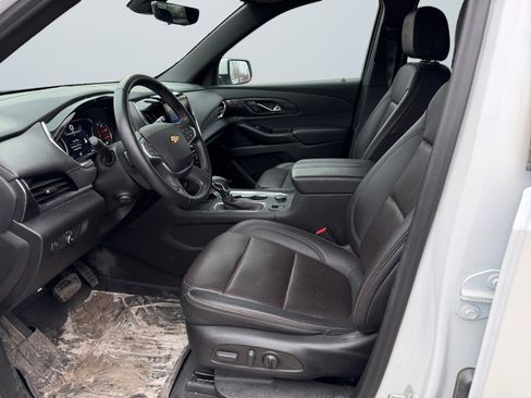 Used 2023 Chevrolet Traverse High Country w/ LPO, Floor Liner Package image 10