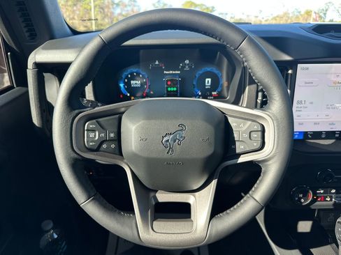 New 2025 Ford Bronco Badlands image 63