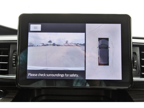 Used 2021 Ford Explorer Limited w/ Equipment Group 301A AWD/4WD image 23