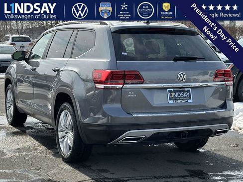 Used 2019 Volkswagen Atlas SE w/ Panoramic Sunroof Package image 4