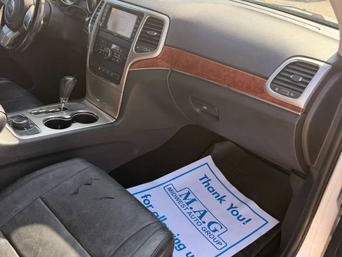 Used 2012 Jeep Grand Cherokee Limited w/ Luxury Group II image 25