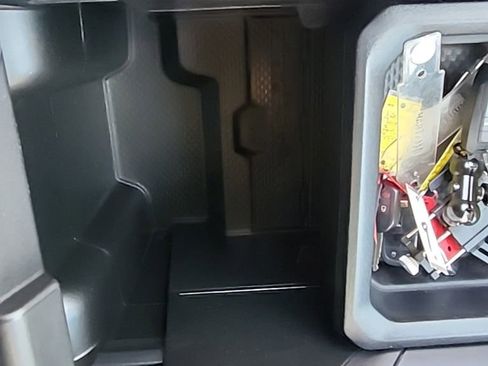 Used 2025 RAM 1500 Big Horn image 13