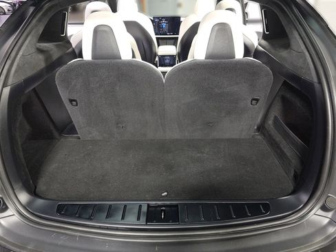 Used 2022 Tesla Model X Plaid image 11