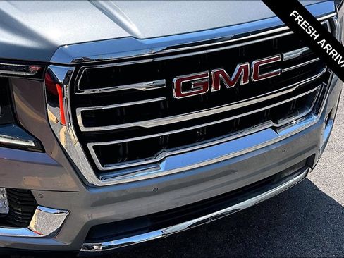 Used 2023 GMC Yukon XL SLT AWD/4WD image 33