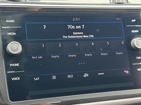 Used 2019 Volkswagen Tiguan SE FWD image 23