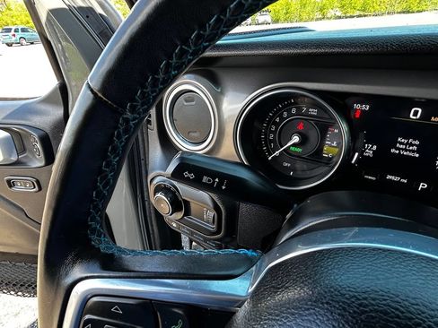 Used 2023 Jeep Wrangler Unlimited Rubicon 4xe w/ Cold Weather Group AWD/4WD image 21