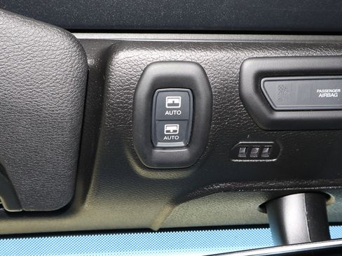 Used 2021 Jeep Wrangler Unlimited Sahara w/ Safety Group image 32