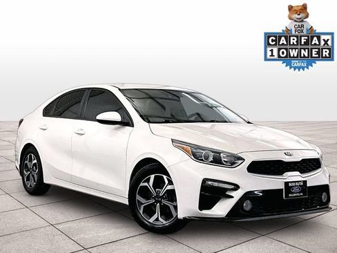 Used 2019 Kia Forte LXS FWD image 2