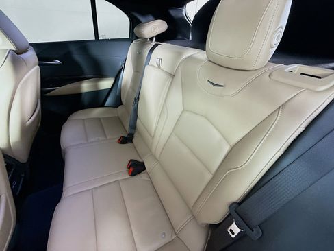 Used 2025 Cadillac XT4 Premium Luxury image 28