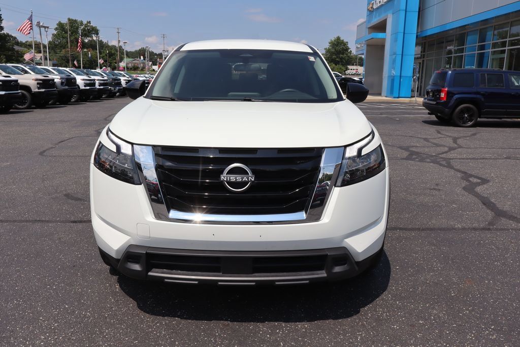 Used 2023 Nissan Pathfinder S AWD/4WD image 30