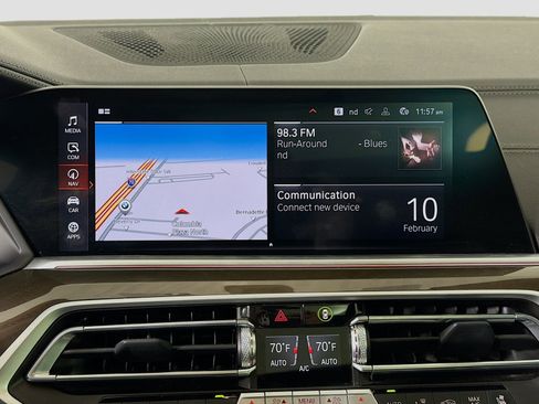 Used 2022 BMW X6 xDrive40i w/ Executive Package image 16