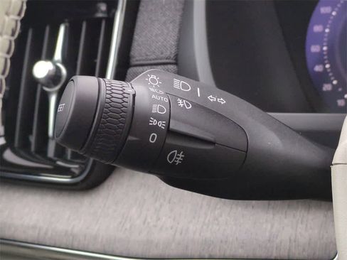 New 2026 Volvo XC90 B6 Ultra image 26