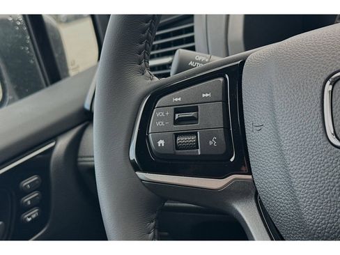 New 2025 Honda Odyssey Touring image 31