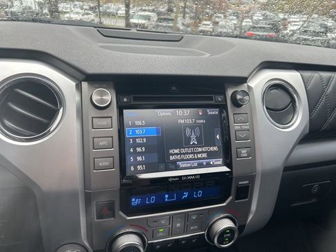 Used 2017 Toyota Tundra Platinum AWD/4WD image 17