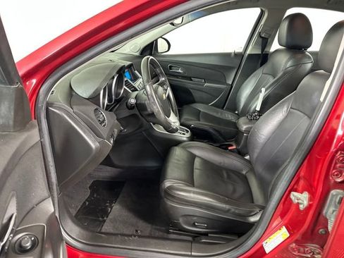 Used 2011 Chevrolet Cruze LT image 11