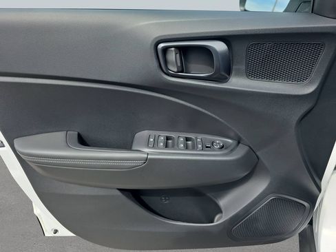 Certified 2026 Hyundai Venue SEL FWD image 15