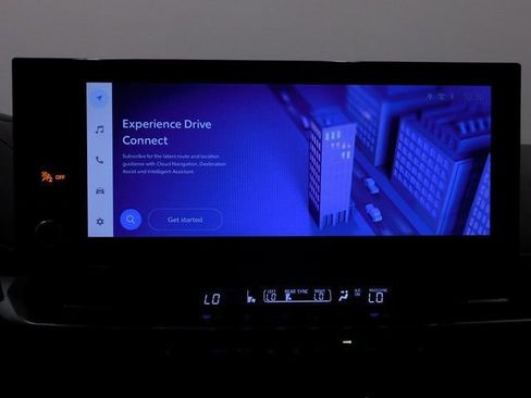 Used 2025 Toyota Sienna XSE image 46