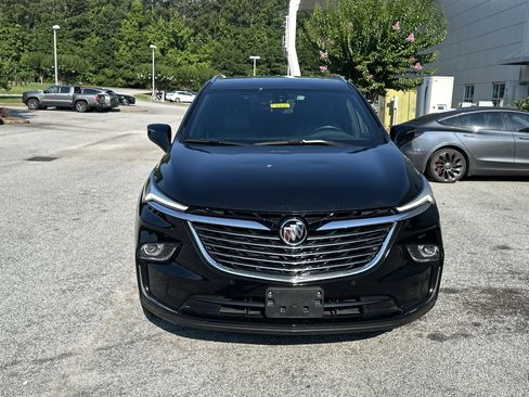 Used 2024 Buick Enclave Premium image 2