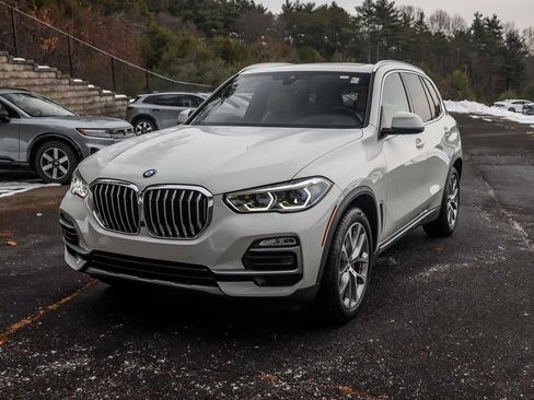 Used 2021 BMW X5 xDrive40i w/ Executive Package image 11