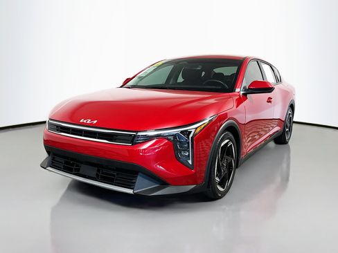 Used 2025 Kia K4 EX image 10