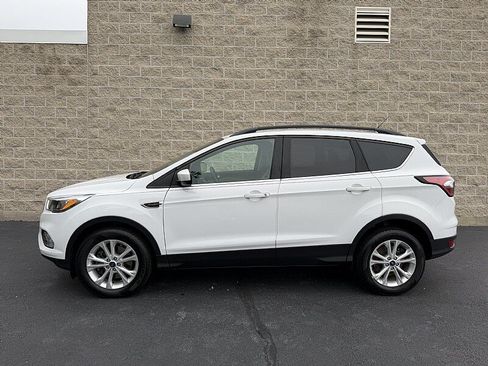 Used 2018 Ford Escape SE w/ Ford Safe & Smart Package AWD/4WD image 5
