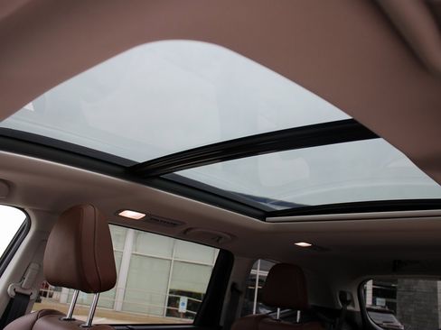 Used 2025 Subaru Ascent Touring image 22