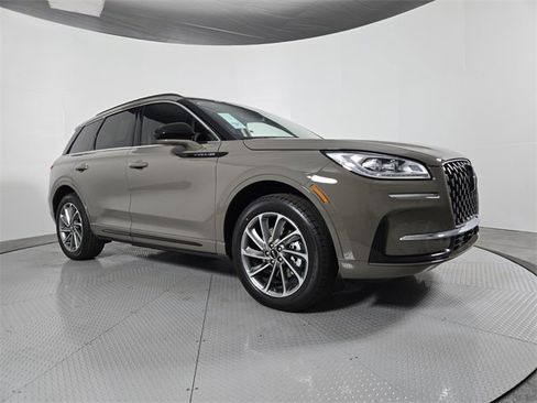 New 2026 Lincoln Corsair Grand Touring image 2