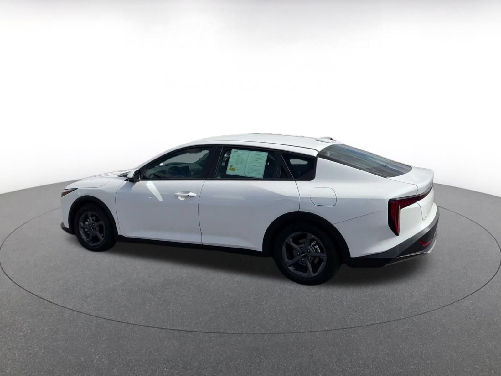 Used 2026 Kia K4 FWD image 9