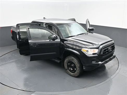 Used 2022 Toyota Tacoma SR image 23
