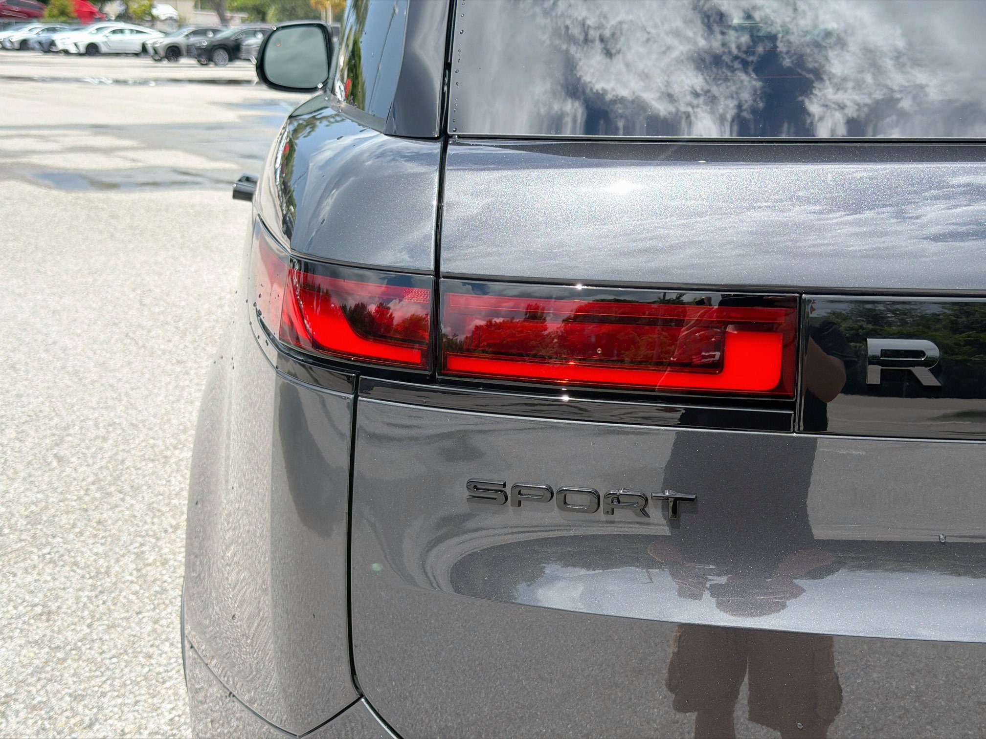 New 2027 Land Rover Range Rover Sport SE AWD/4WD image 10