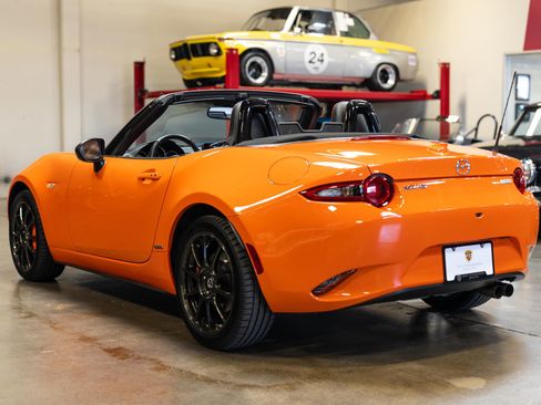 Used 2019 MAZDA MX-5 Miata 30th Anniversary image 8