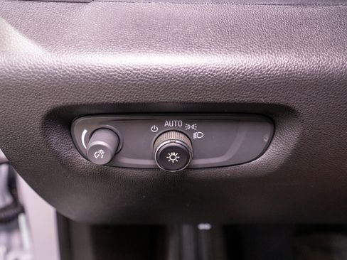 Used 2023 Chevrolet Traverse LT w/ LT Premium Package AWD/4WD image 35