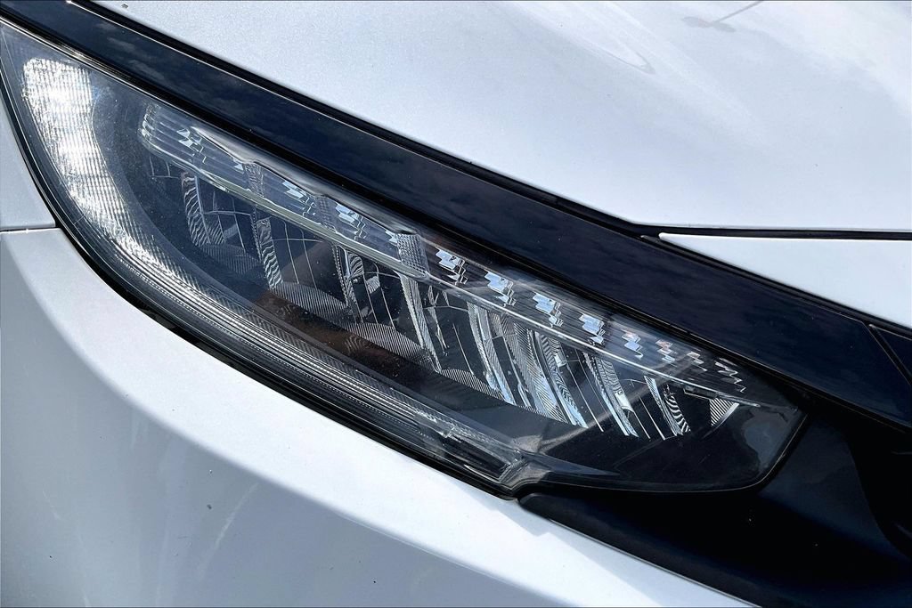Used 2019 Honda Civic Touring image 29